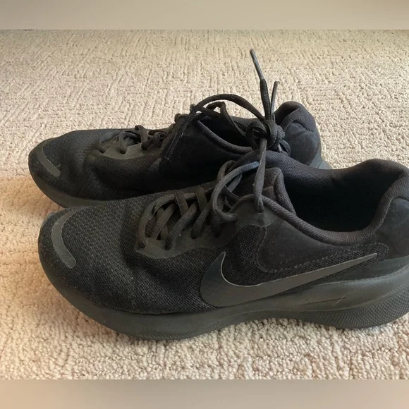 👟🖤 Nike Women Revolution 7 Black Running Shoes FB2208-002 2023 Size 8 - Picture 6 of 9